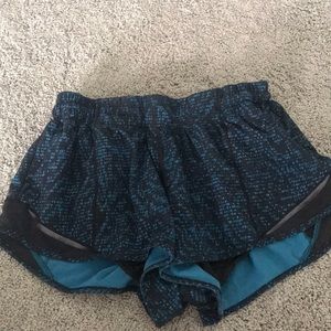 Lululemon hotty hot short 2.5 inch